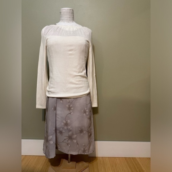 Danier knit long sleeve with mesh & ruffles - Picture 3 of 8